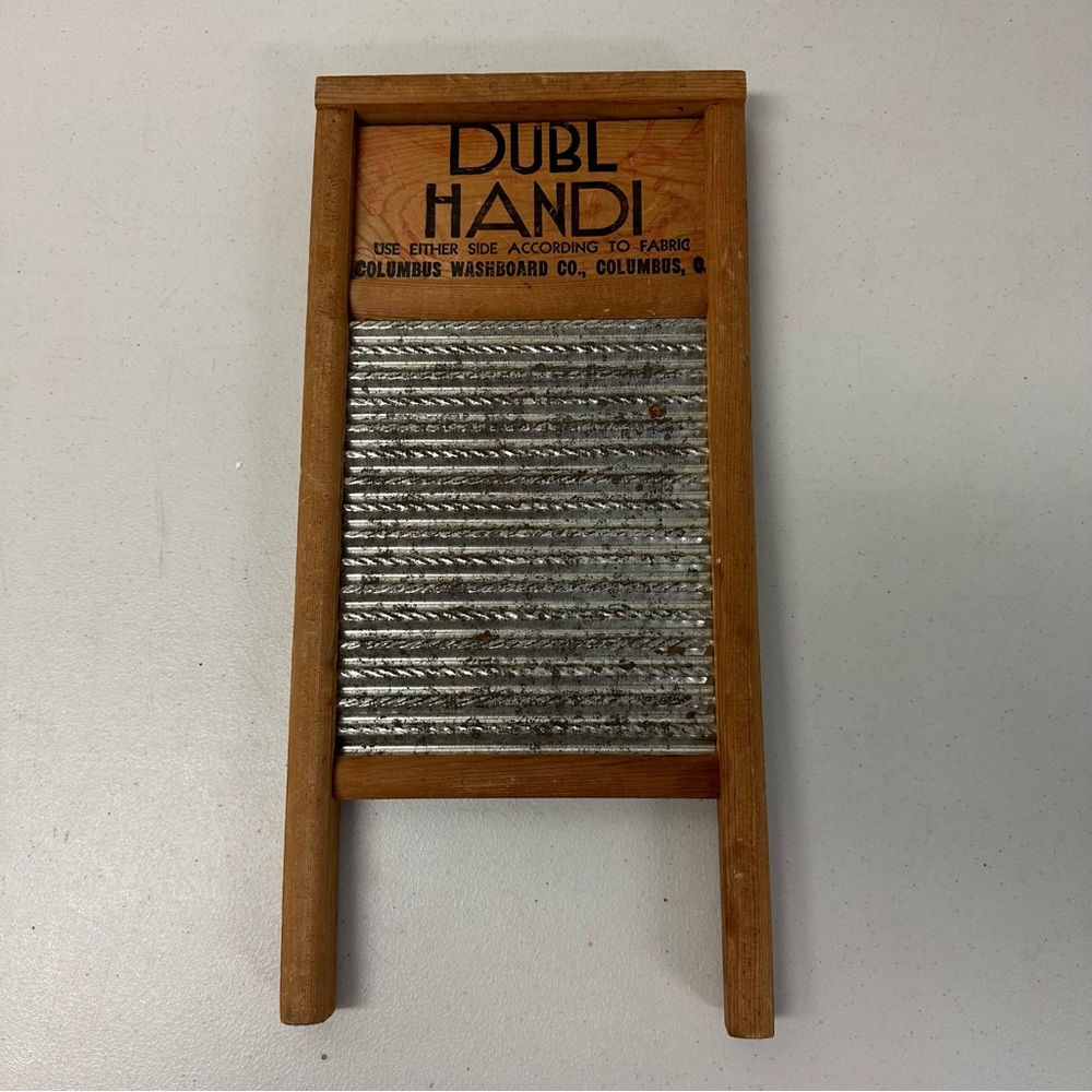Vintage Dubl Handi 18" Washboard